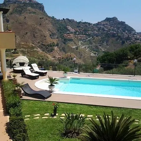 Villa Lucia *