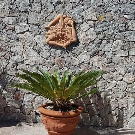 Lucia Villa